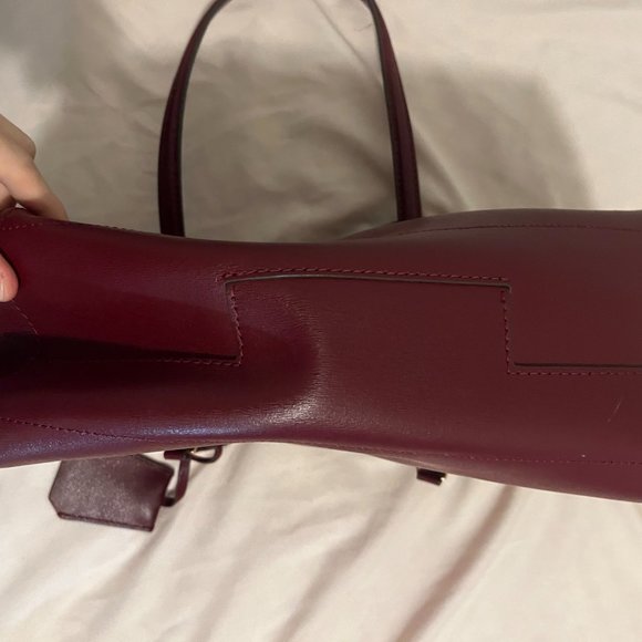 Red/Maroon large Tory Burch Tote, NWOT - Picture 4 of 7